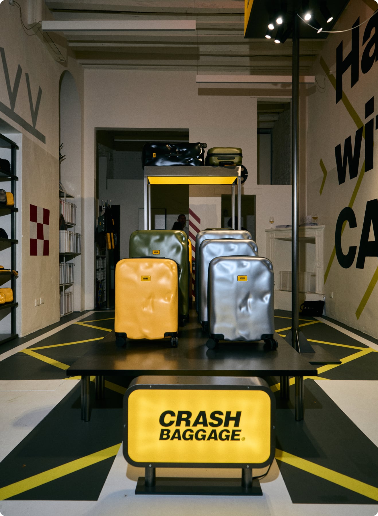 Mask_group_dd385ae0-8c48-4db4-9f17-dfeb86110807 | Crash Baggage